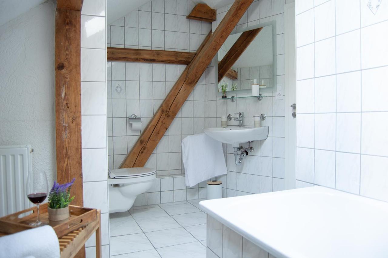 Wellness Mitten In Der Wasserfallstadt Triberg トリベルク エクステリア 写真