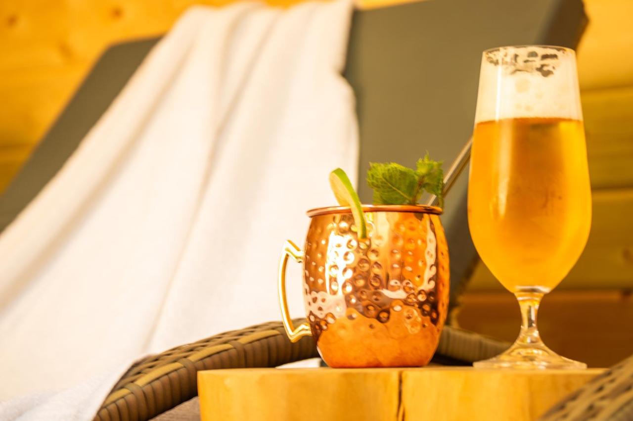 Wellness Mitten In Der Wasserfallstadt Triberg トリベルク エクステリア 写真
